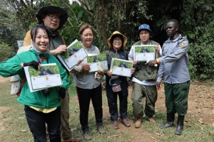 12 Days Gorilla Trek Masai Mara Wildebeest Migration Safari (USD $3042 PER PERSON)